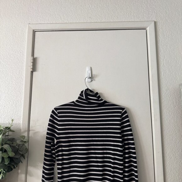 ☀️ RALPH LAUREN Striped Turtle Neck Long Sleeve Top Sweater Black White Preppy - Picture 4 of 8